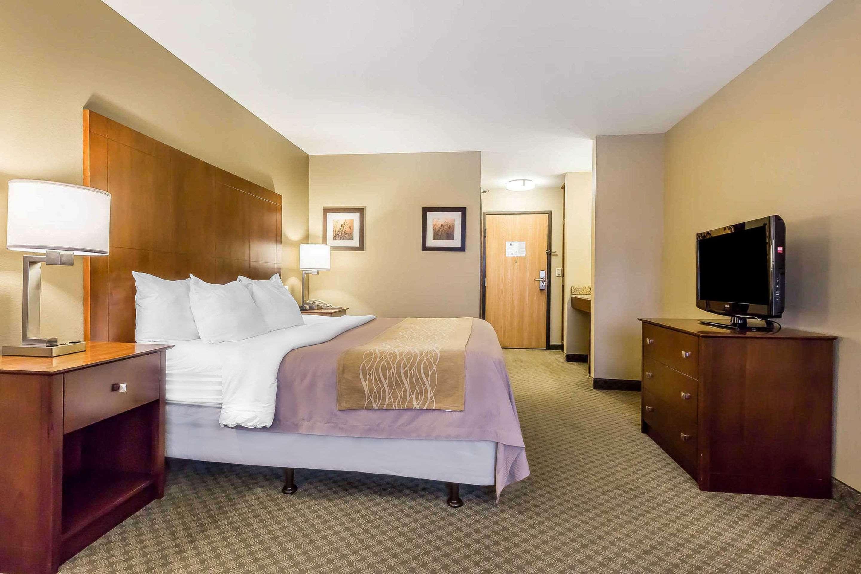 Comfort Inn & Suites East Moline Near I-80 Εξωτερικό φωτογραφία