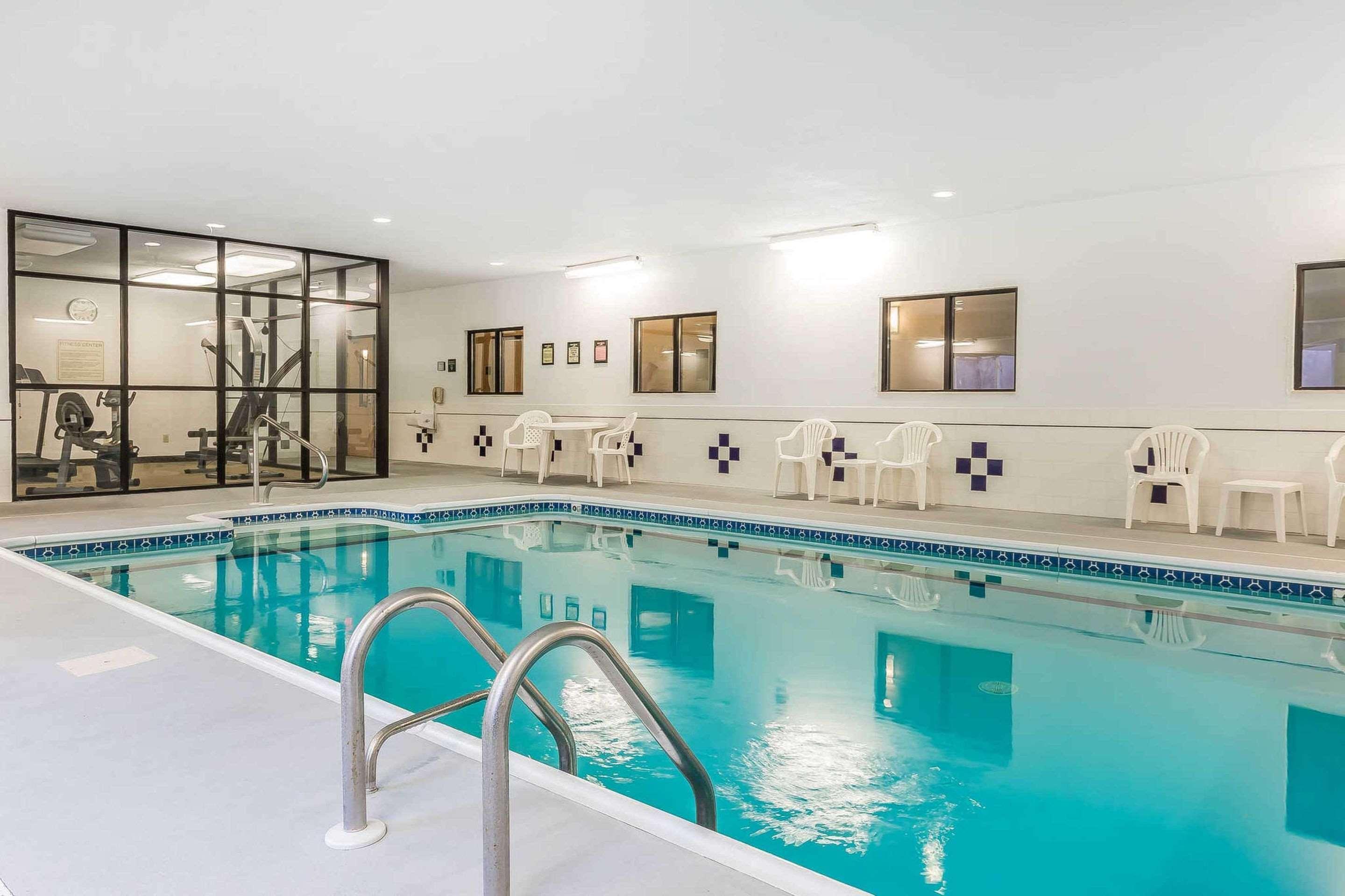 Comfort Inn & Suites East Moline Near I-80 Εξωτερικό φωτογραφία