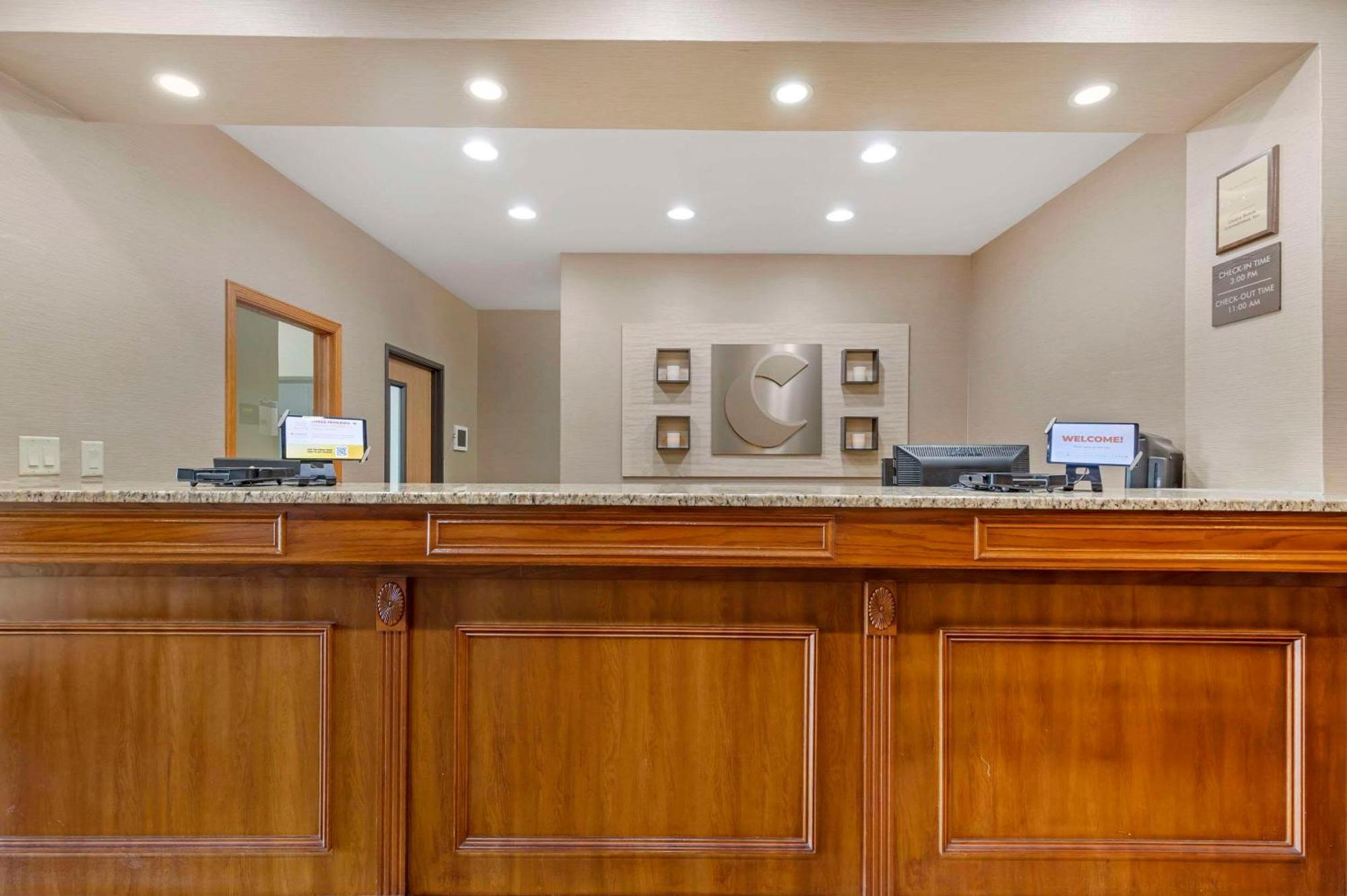 Comfort Inn & Suites East Moline Near I-80 Εξωτερικό φωτογραφία