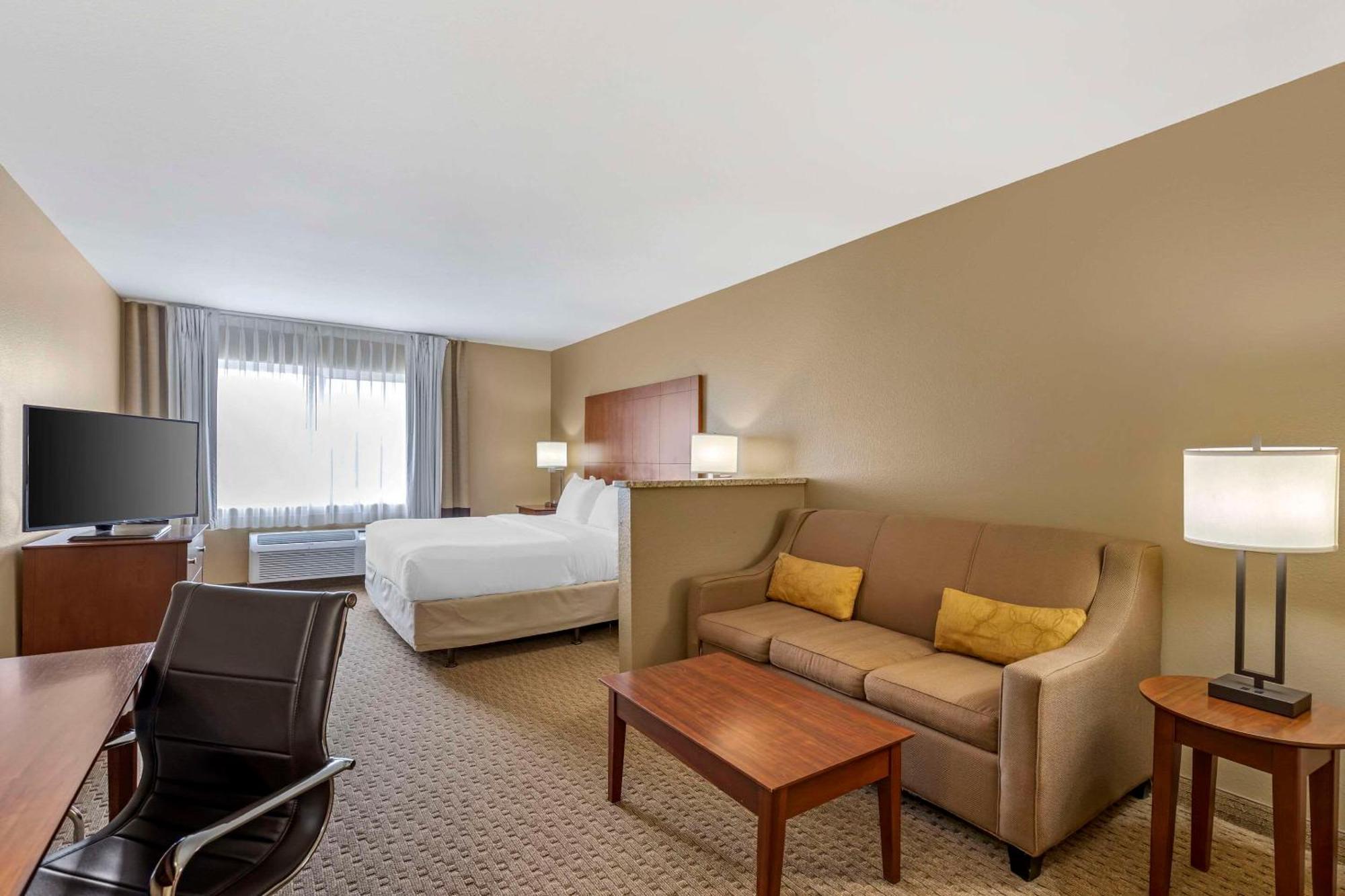 Comfort Inn & Suites East Moline Near I-80 Εξωτερικό φωτογραφία