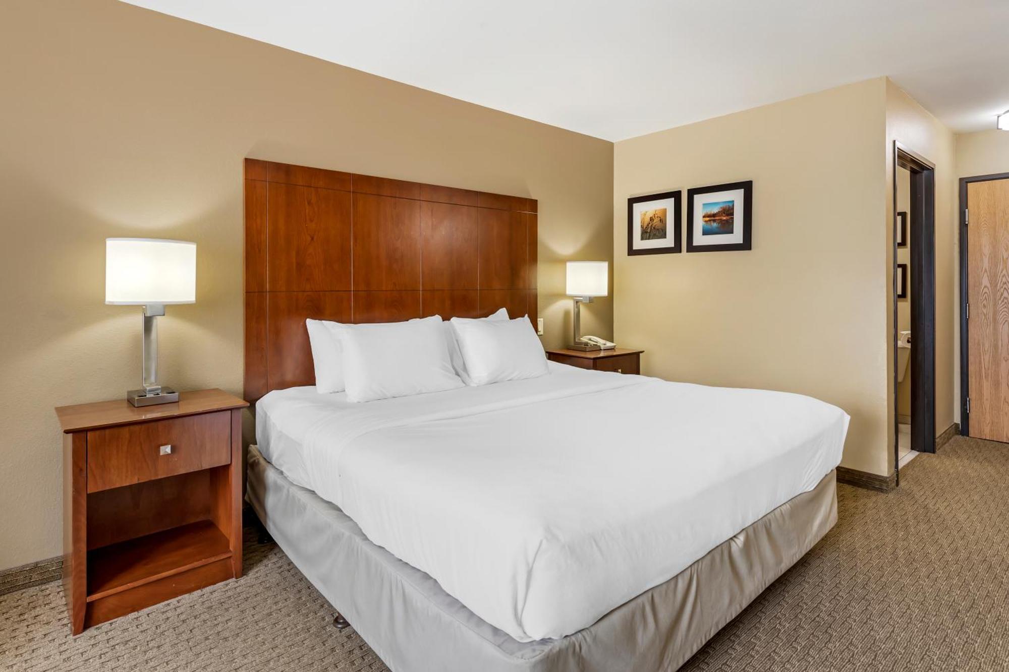 Comfort Inn & Suites East Moline Near I-80 Εξωτερικό φωτογραφία